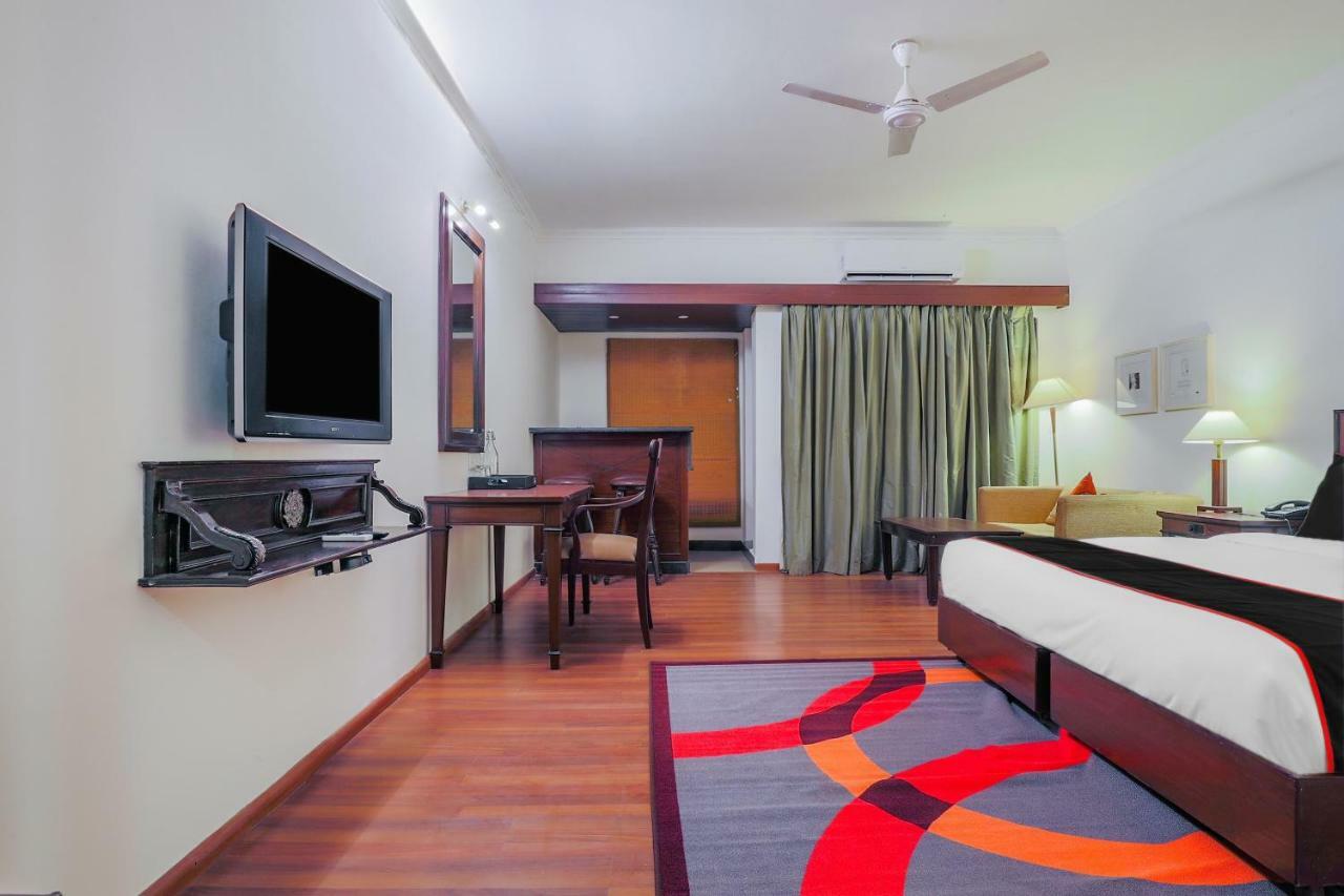 Collection O 40310 Devasthali Hotel Majorda Bagian luar foto